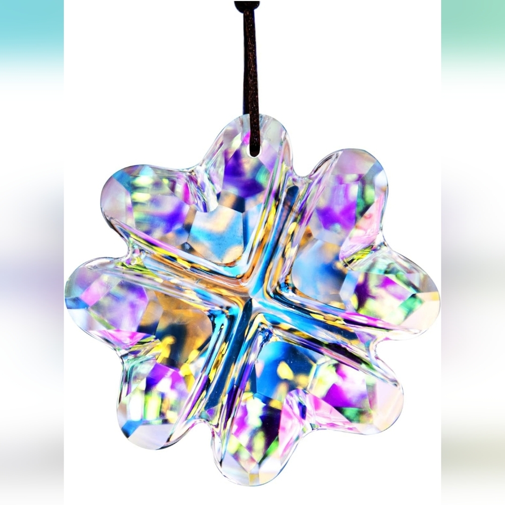 Four Leaf Clover Window Suncatcher Crystal New Boutique Item